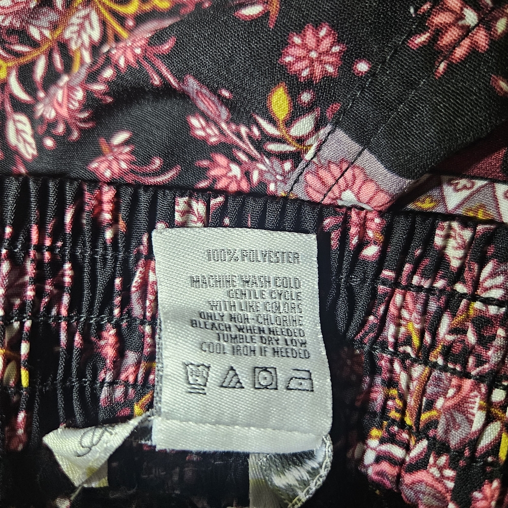 American Rag Black and Pink Floral Joggers - Picture 6 of 6
